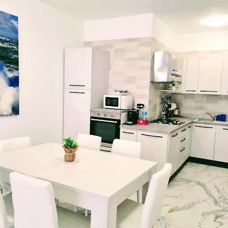 Elegante Trilocale Casinò Di